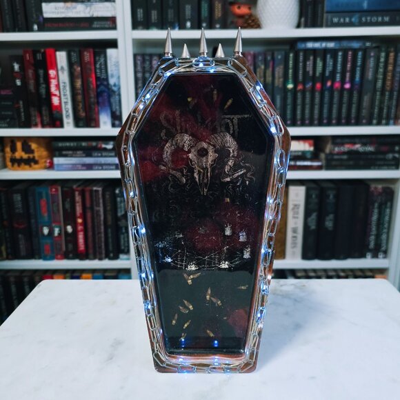 SLIPKNOT Resin Lightup Coffin with Spikes - Picture 1 of 6